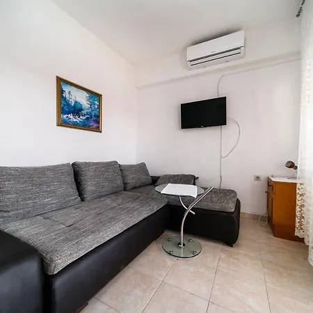 Marie I Nikola Privat bolig Krk Town